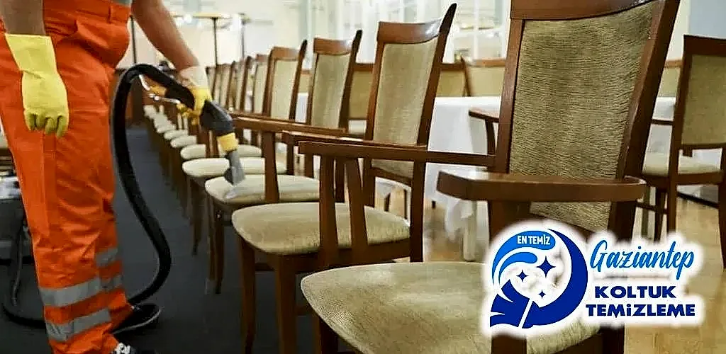 Kafe restoran sandalye temizleme